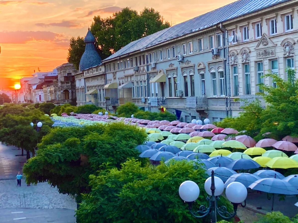 Chira Chiralina Classic Apartment Brăila エクステリア 写真