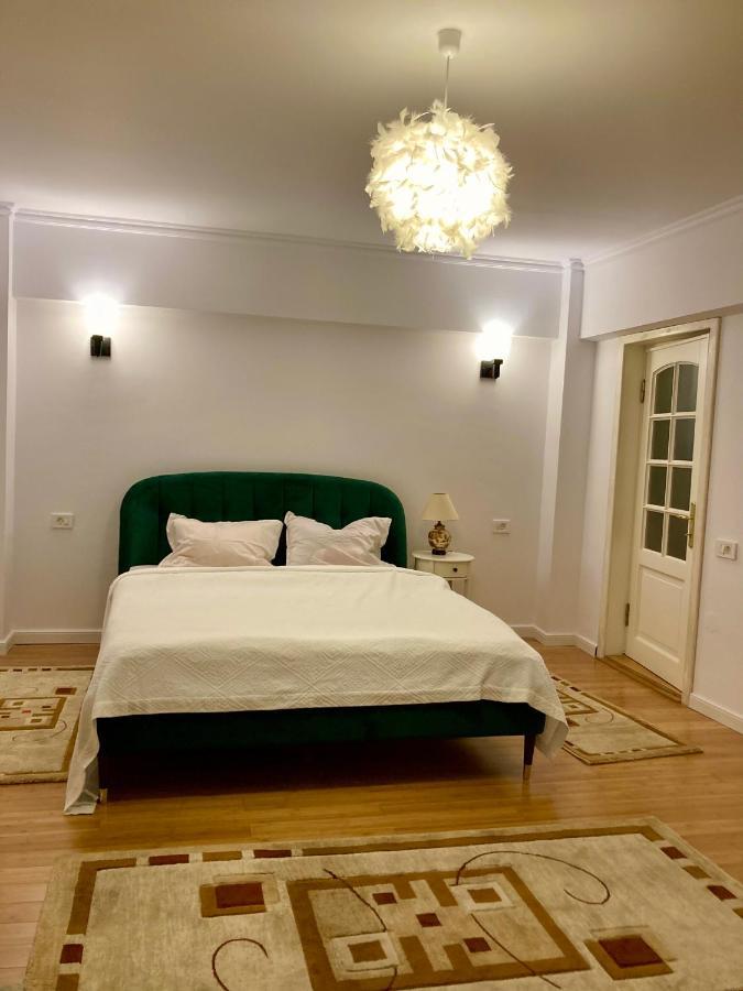 Chira Chiralina Classic Apartment Brăila エクステリア 写真